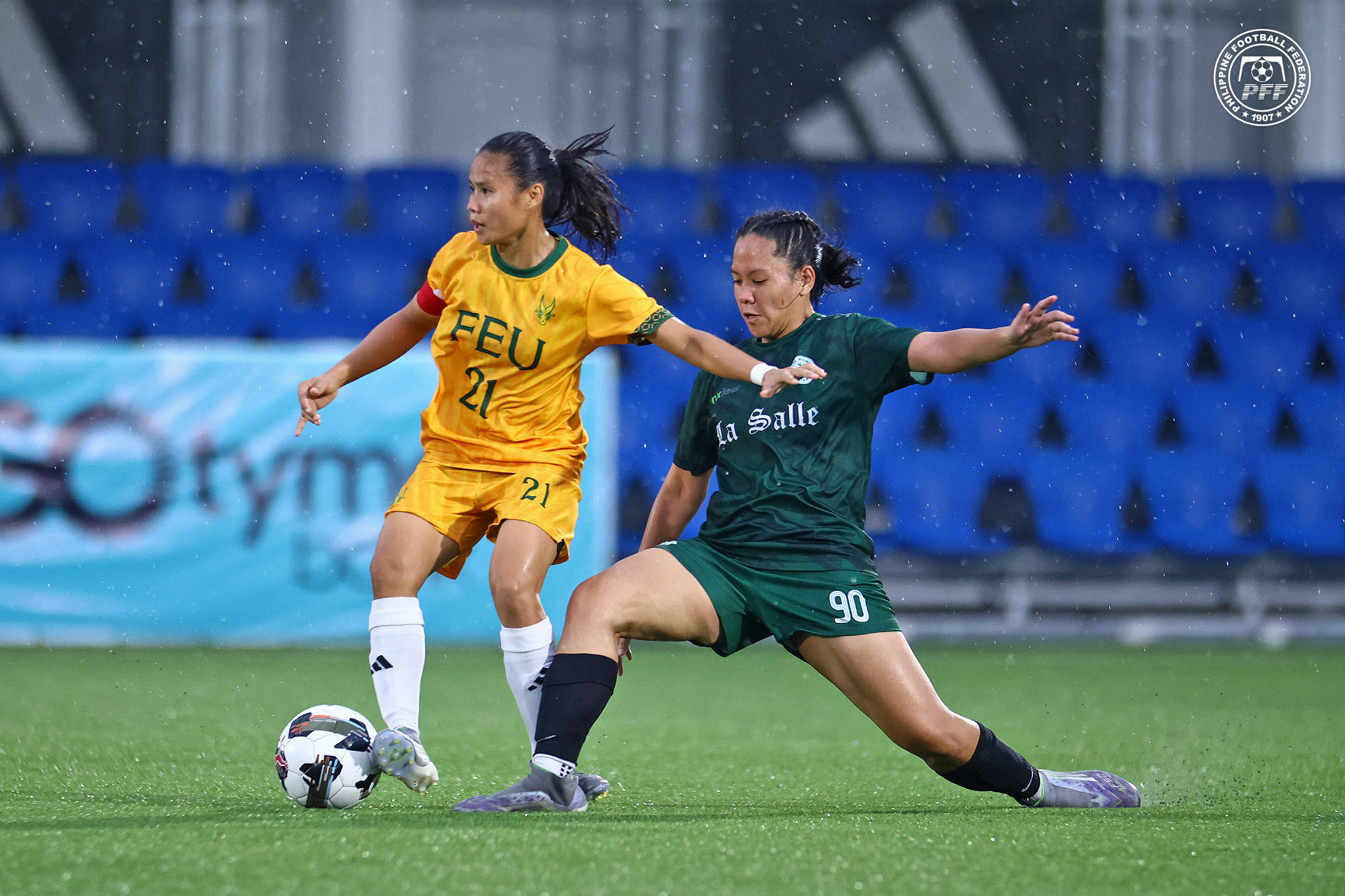 FEU holds off DLSU for 1-2 win